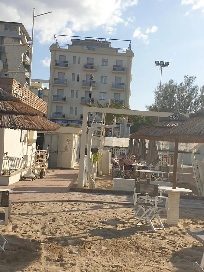 Hotel Giannini Rimini 3*,